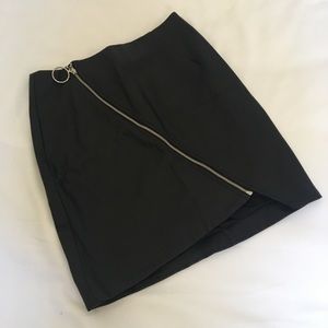 H&M Black Mini Skirt Size 8